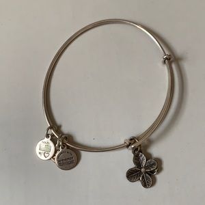 Lucky Clover Alex & Ani Bangle